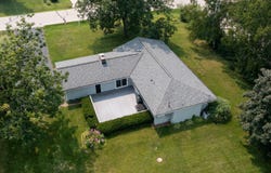 5810 S Balmoral Dr, New Berlin, WI 53146