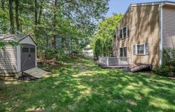 14 Beaujolais Drive, Nashua, NH 03062