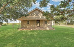 22904 N County Road 1840 Road, Mangum, OK 73554