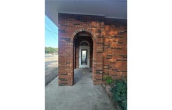 321 W Broadway Avenue, Excelsior Springs, MO 64024