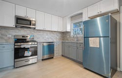656 W 14th Place, Chicago Heights, IL 60411