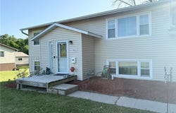 913 N Pine Street, Cameron, MO 64429