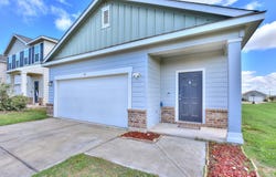 109 Helios Dr, Jarrell, TX 76537