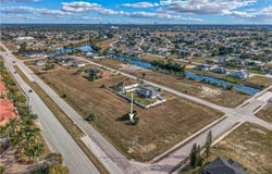 1808 Kismet Parkway E, Cape Coral, FL 33909