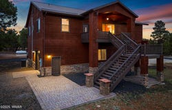 2271 Lindbergh Road, Overgaard, AZ 85933