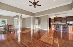 6734 Cantebury Ct, Sioux City, IA 51106