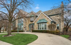6485 N Tower Court, Lincolnwood, IL 60712