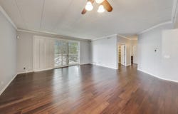 541 N Hough Street, Barrington, IL 60010