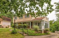 1449 Parkview Dr, McCandless, PA 15101