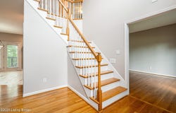 9404 Summer Wynde Ct, Louisville, KY 40272