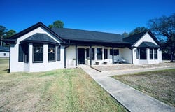 2308 Midland Drive, Mena, AR 71953