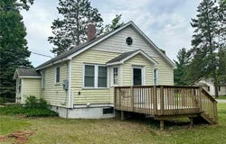 329 Main Street NW, Menahga, MN 56464