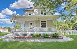 200 S CHESTNUT Street, Tremont, IL 61568