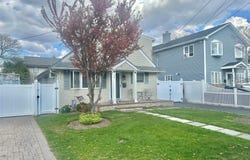 19 Tameling Avenue, Babylon, NY 11702