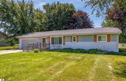 10201 TITTABAWASSEE ROAD, FREELAND, MI 48623