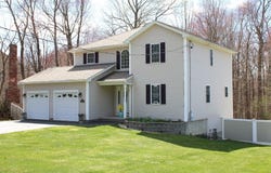 2026 Parker St, Springfield, MA 01128