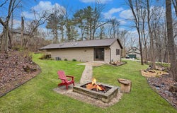 W9517 Parkway Drive, Poynette, WI 53955
