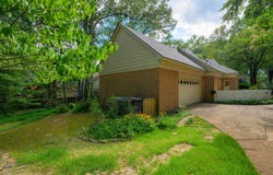 2784 FOX CREEK Dr, Germantown, TN 38138