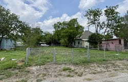 622 Martin Luther King Dr, San Antonio, TX 78203