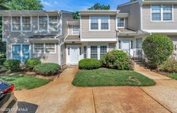 35 Duncan Way, Freehold, NJ 07728