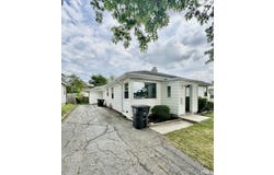 5707 Fairfield Avenue, Fort Wayne, IN 46807-3407