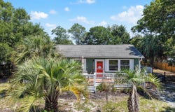 146 NE 5th Street, Oak Island, NC 28465