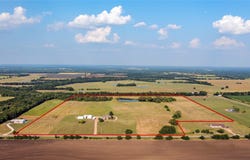 2424 FM 3297, Bonham, TX 75418