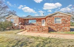 17421 E 1160 Road, Sweetwater, OK 73666