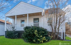 8 1st Street, Sayreville, NJ 08872