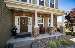 2385 Chemin Avenue, St Charles, MO 63301