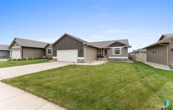 610 N Everest Ave, Tea, SD 57064