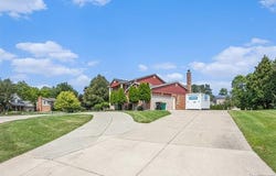 24890 Arden Park Drive, Farmington Hills, MI 48336