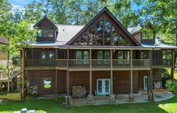 221 Laurel Circle, Dahlonega, GA 30533