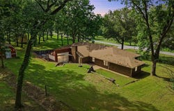 302 Southern Hills Drive, Coffeyville, KS 67337