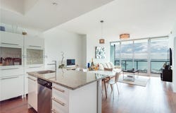 888 Biscayne Blvd, Miami, FL 33132