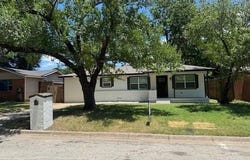320 Anderson Drive, Hurst, TX 76053