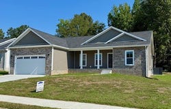 96  Greystone Dr, Madisonville, KY 42431