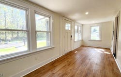 54 Bellows Ln, Montville Twp., NJ 07082-1137