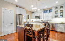208 BEACON PL NE, WASHINGTON, DC 20011