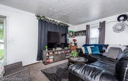 4909 Lagoona Dr, Louisville, KY 40219