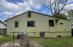 65 Calhoun Street, West Point, MS 39773