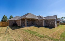 829 S Mitchell Avenue, Lincoln, AR 72744