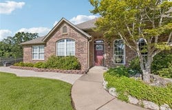 13664 S 261st East Avenue, Coweta, OK 74429