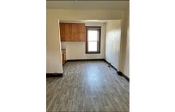 302 N Cedar St, New Castle, PA 16102