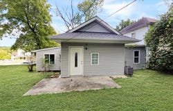 806 N 2nd Street, De Soto, MO 63020