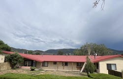 915 Gusdorf Rd, Taos, NM 87571
