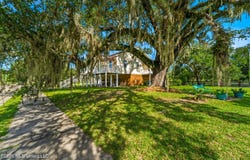 205 Harrison Court, Bay Saint Louis, MS 39520