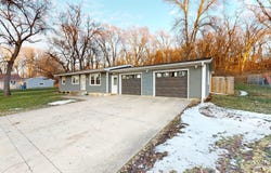 103 WALNUT ST, Sioux Rapids, IA 50585
