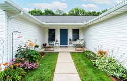 2396 Camelot Drive, Columbiana, OH 44408