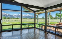 575 E GOLF CREEK, Jackson, WY 83001